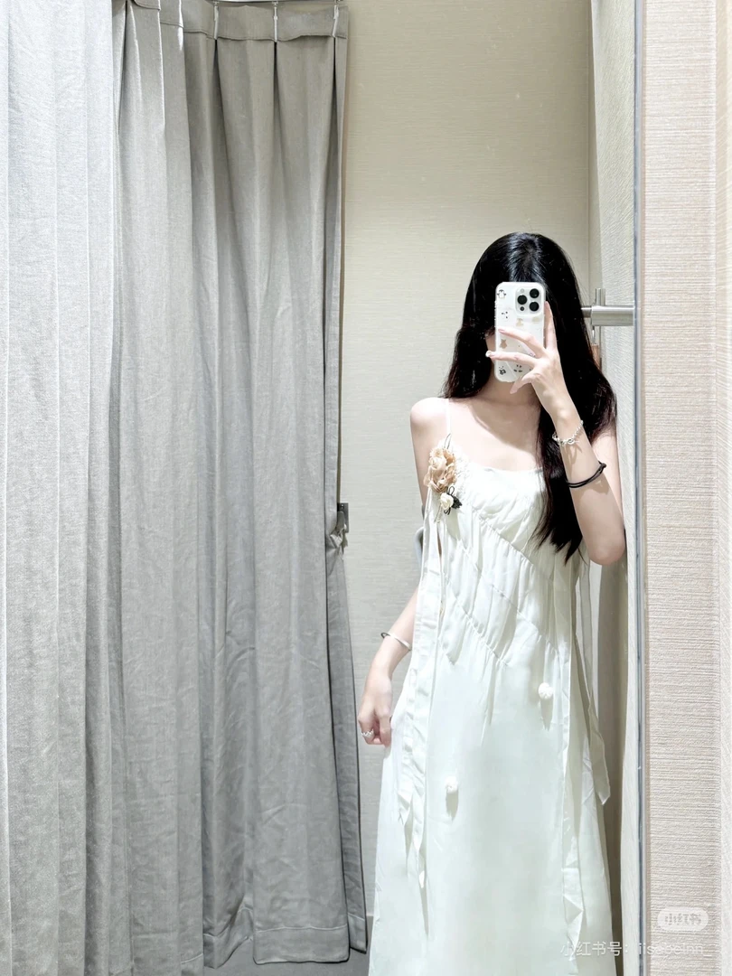 平替微胖仙女裙日常毕业旅行度假必备出片单品雾岛莫奈花园吊带裙