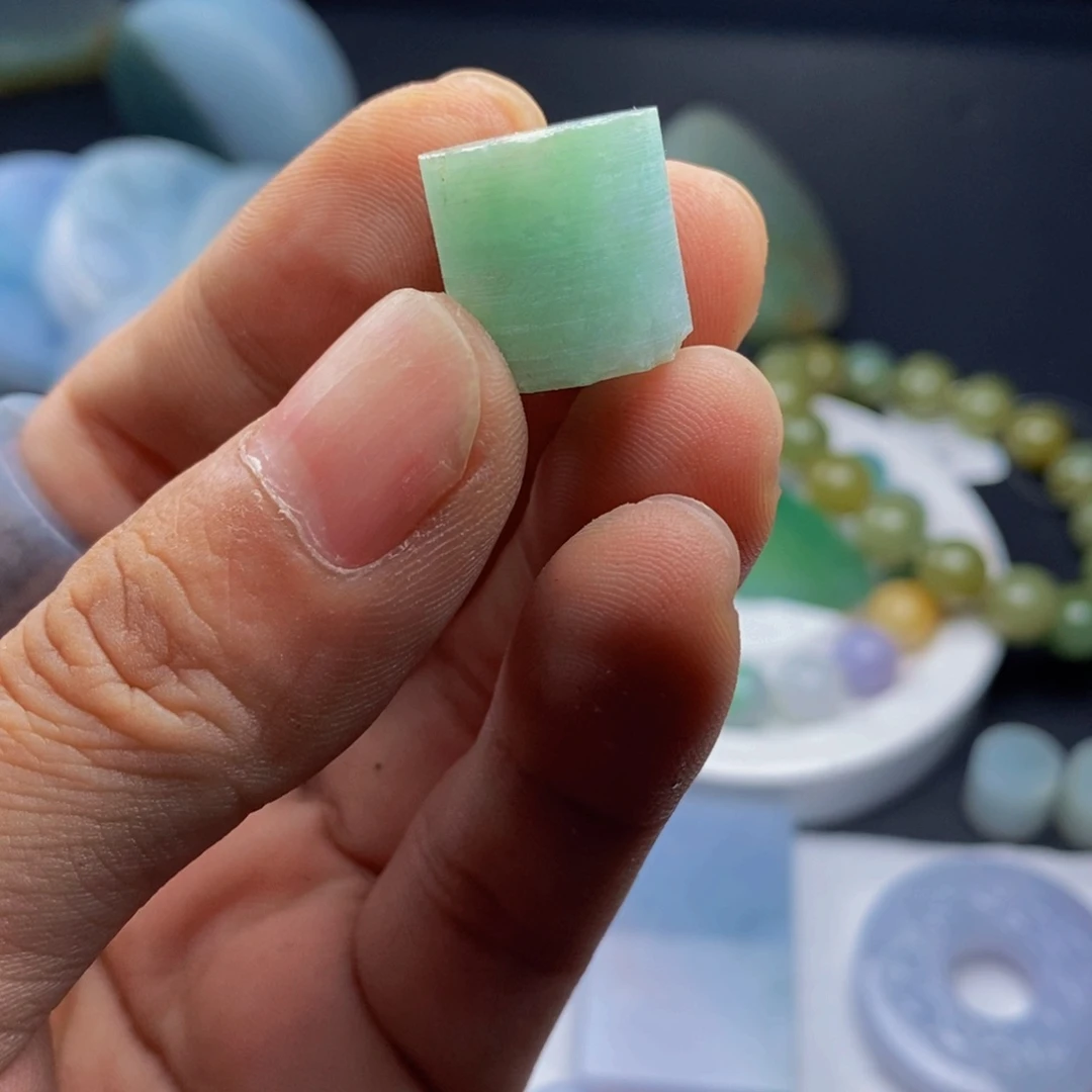 定制翡翠未镶嵌定制