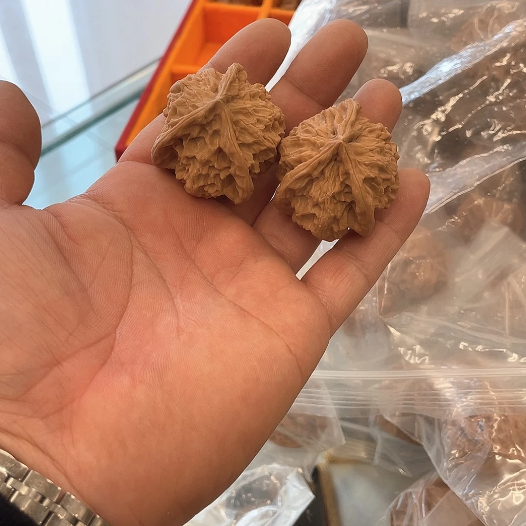 白***天吊坠文玩核桃文玩核桃一物一图