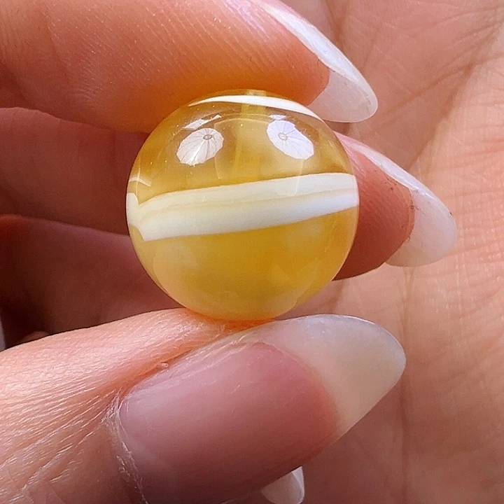 未镶嵌蜜蜡珠宝奇石