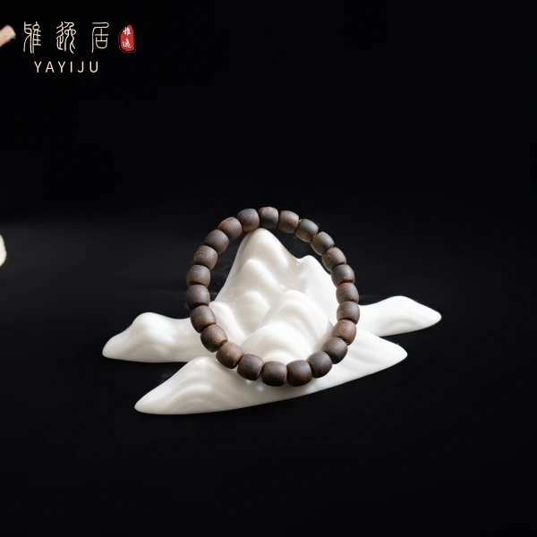 沉香海南沉香莺歌绿棋楠9mm桶珠单圈手串沉水级高货