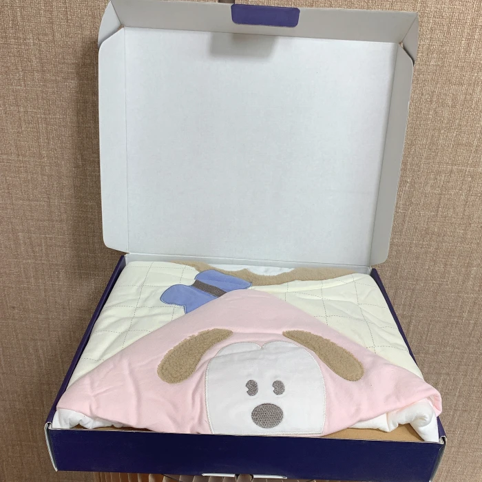 DP437   宝宝粉色印花抱被 90*90