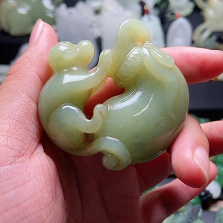 【闪购商品】和田玉未镶嵌颈饰大*园