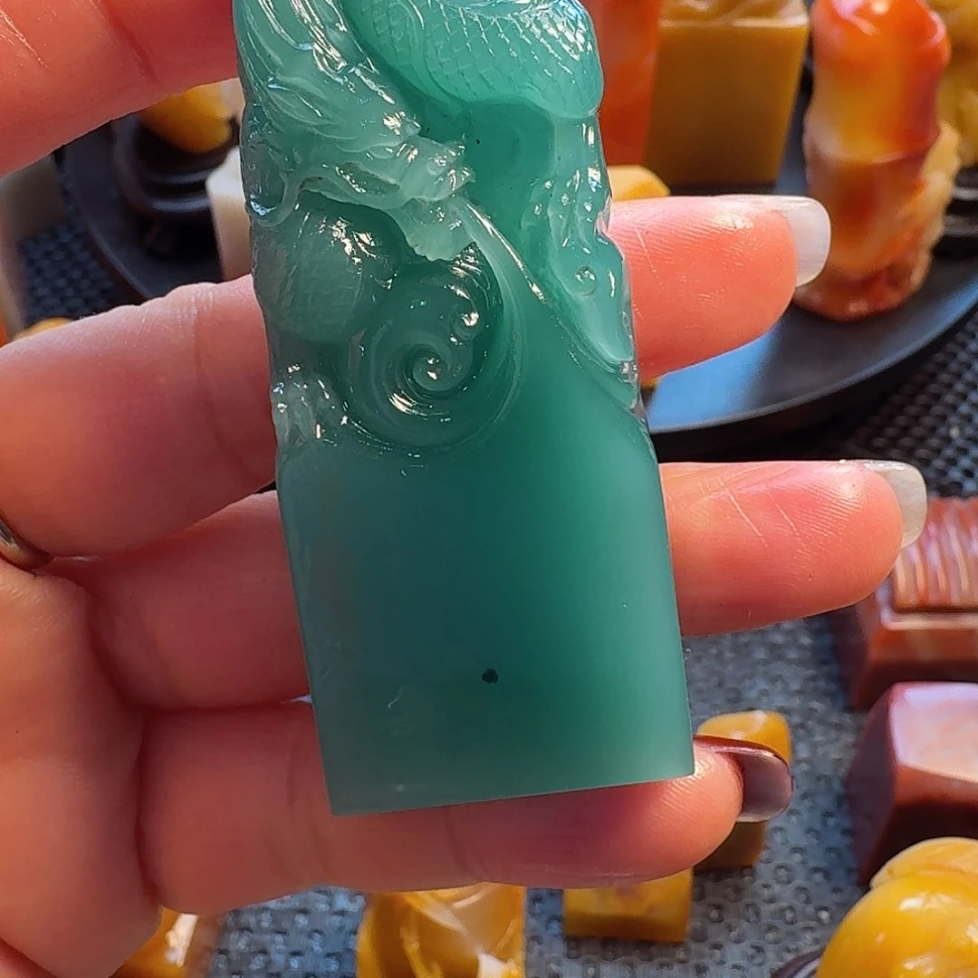 寿山石印石?*坦雅安绿