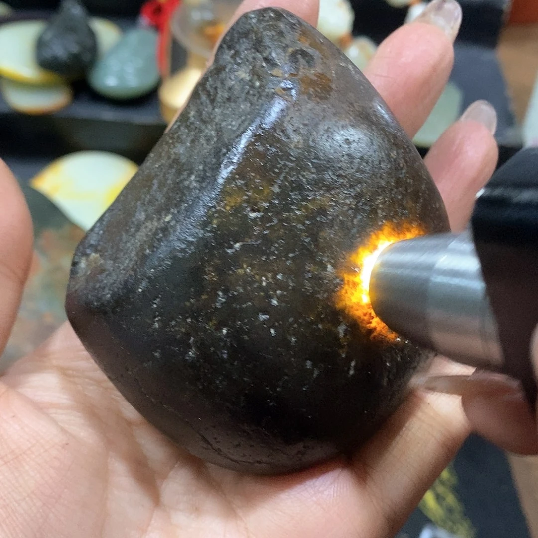 未镶嵌和田玉（子料）把件