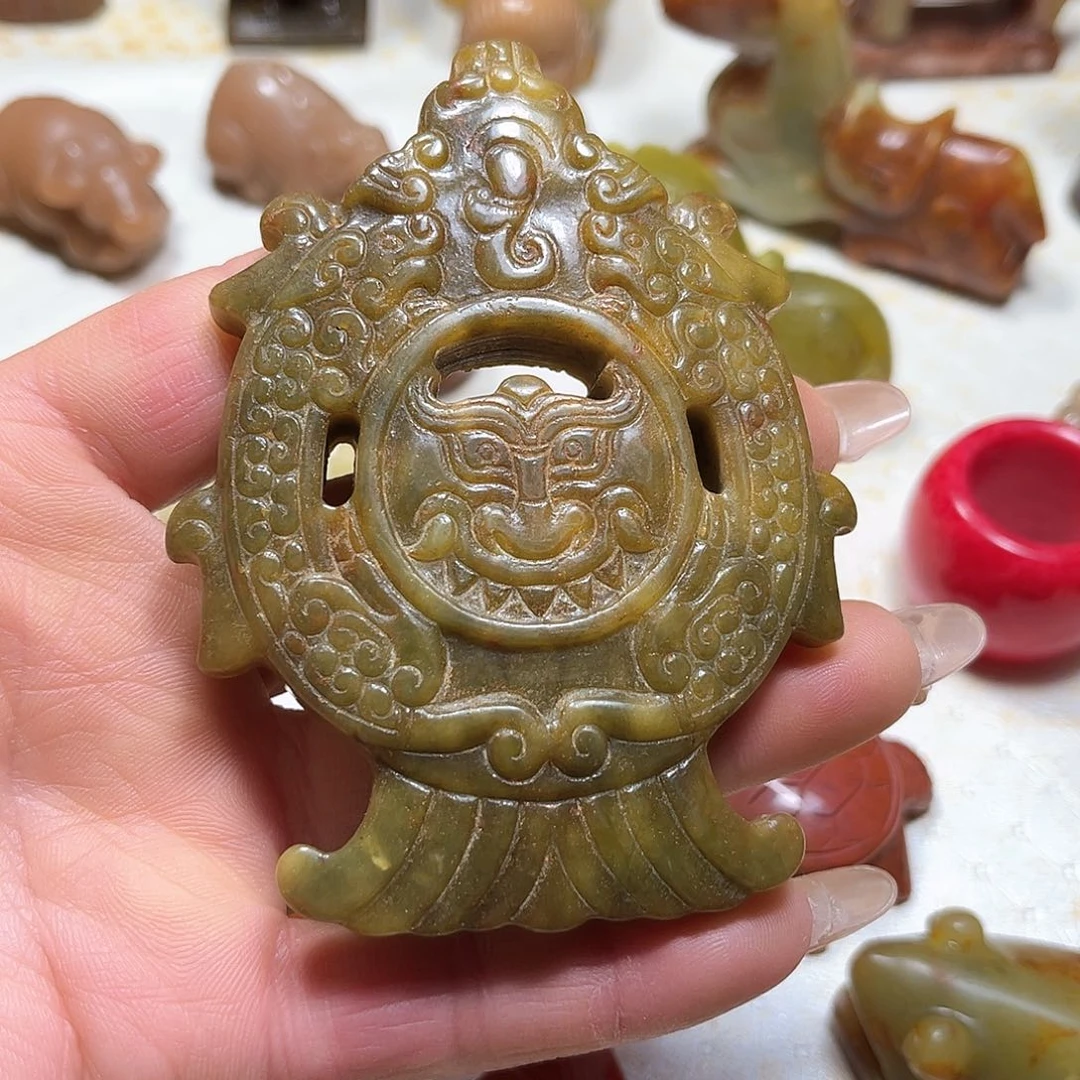 白玉菩提吊坠白玉菩提吊坠