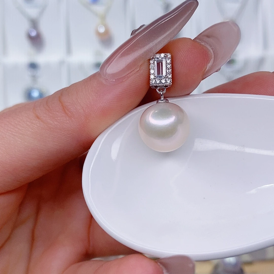 银S925镶嵌吊坠(赠链)淡水珍珠