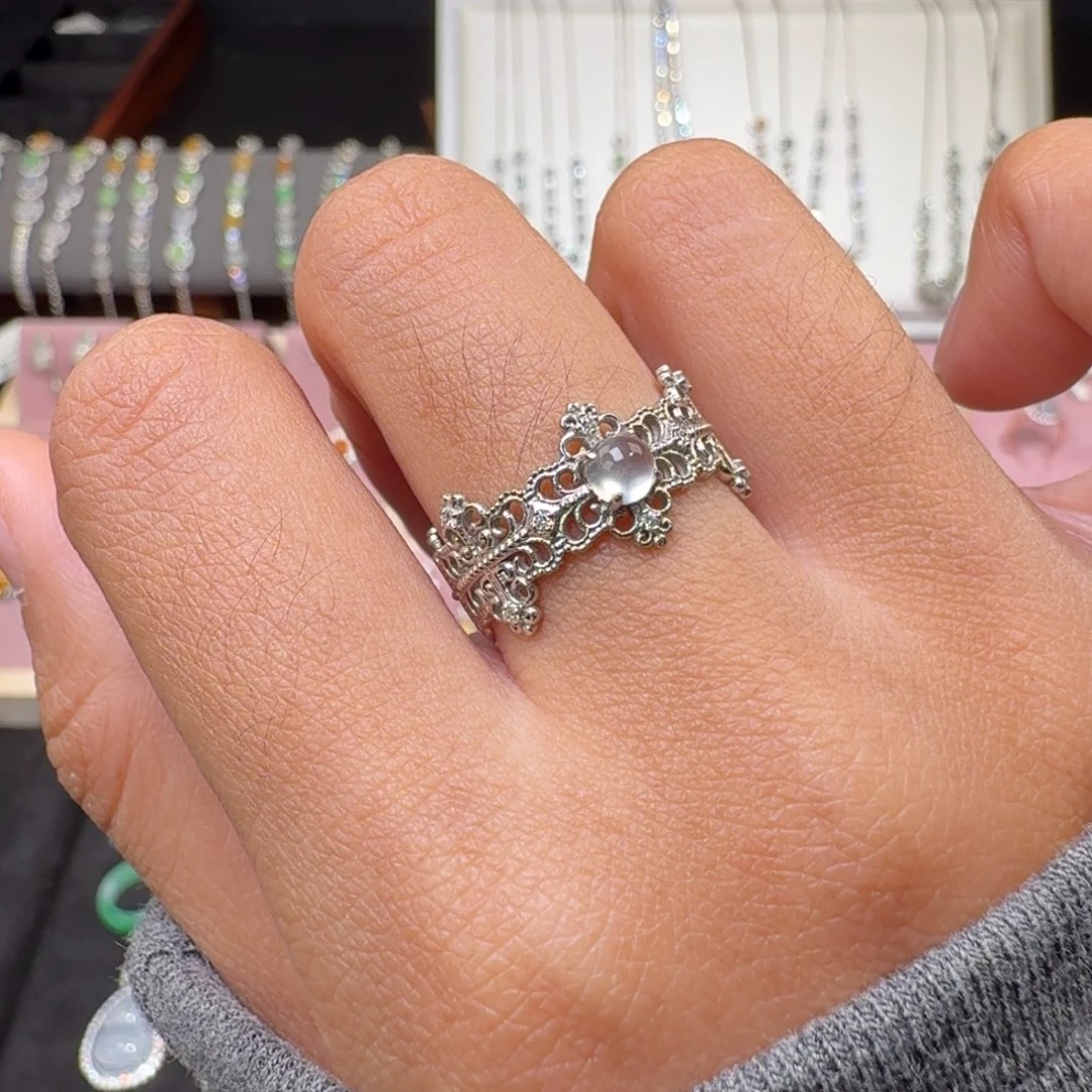 翡翠18K金镶嵌戒指纯天然缅甸翡翠A货戒指