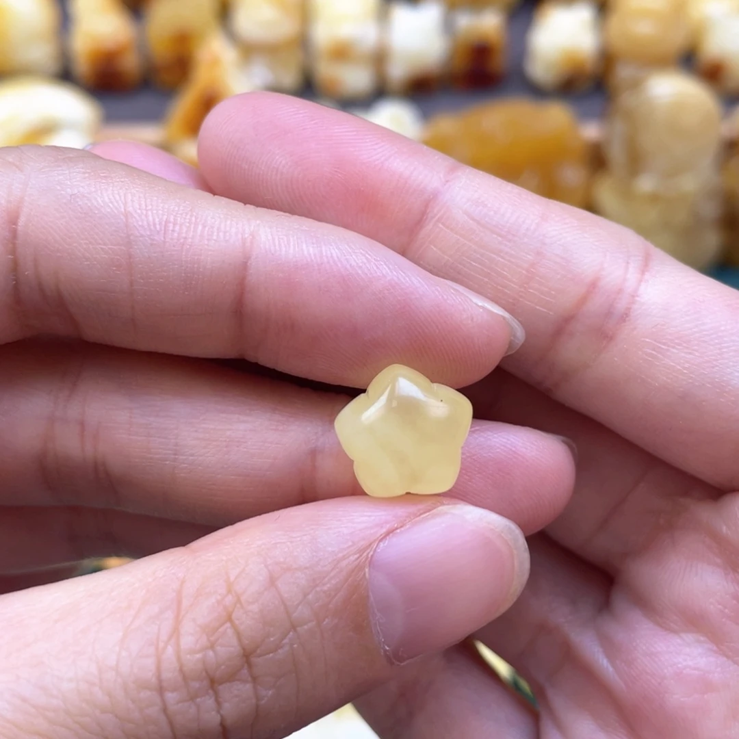 未镶嵌琥珀裸石蜜蜡