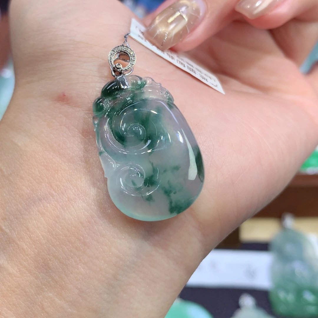 吊坠(不含链)18K金镶嵌翡翠