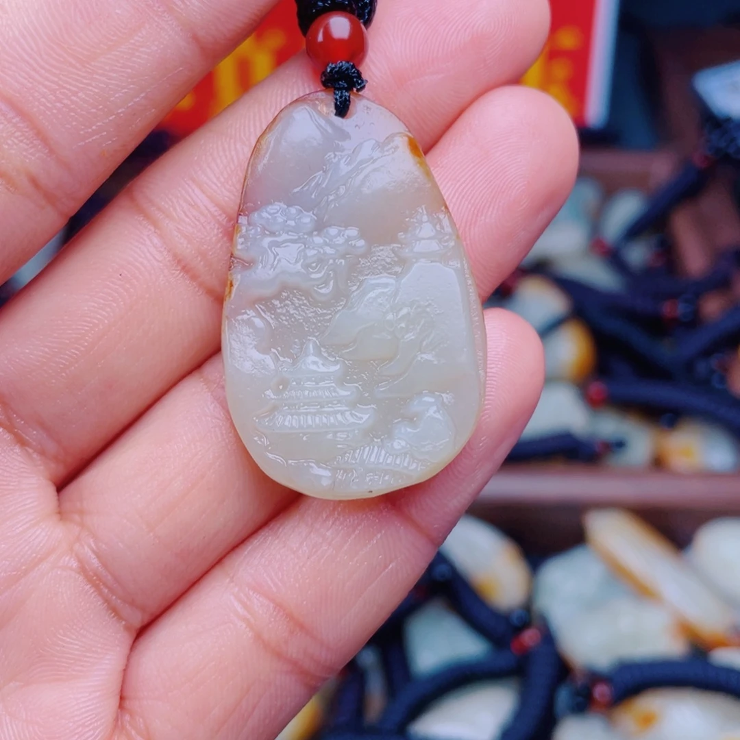 和田玉未镶嵌颈饰