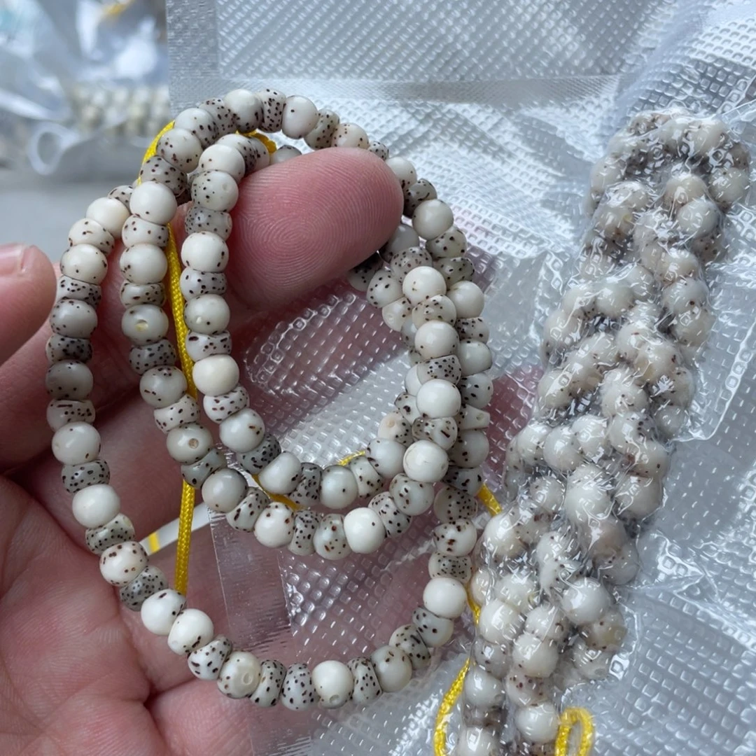 星月菩提吊坠毕业级6mm嘟嘟肠