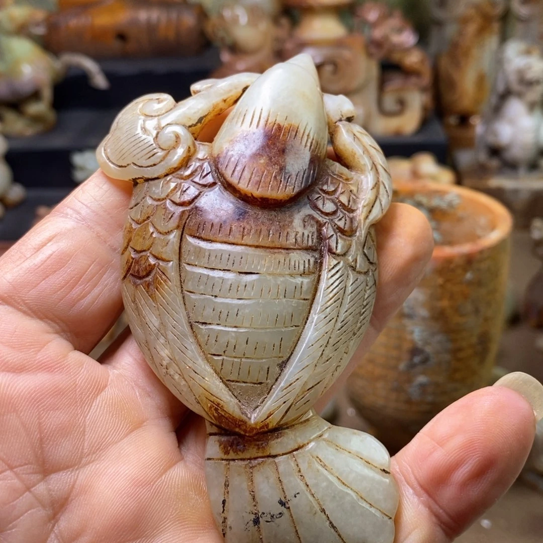 颈饰未镶嵌和田玉（青玉）