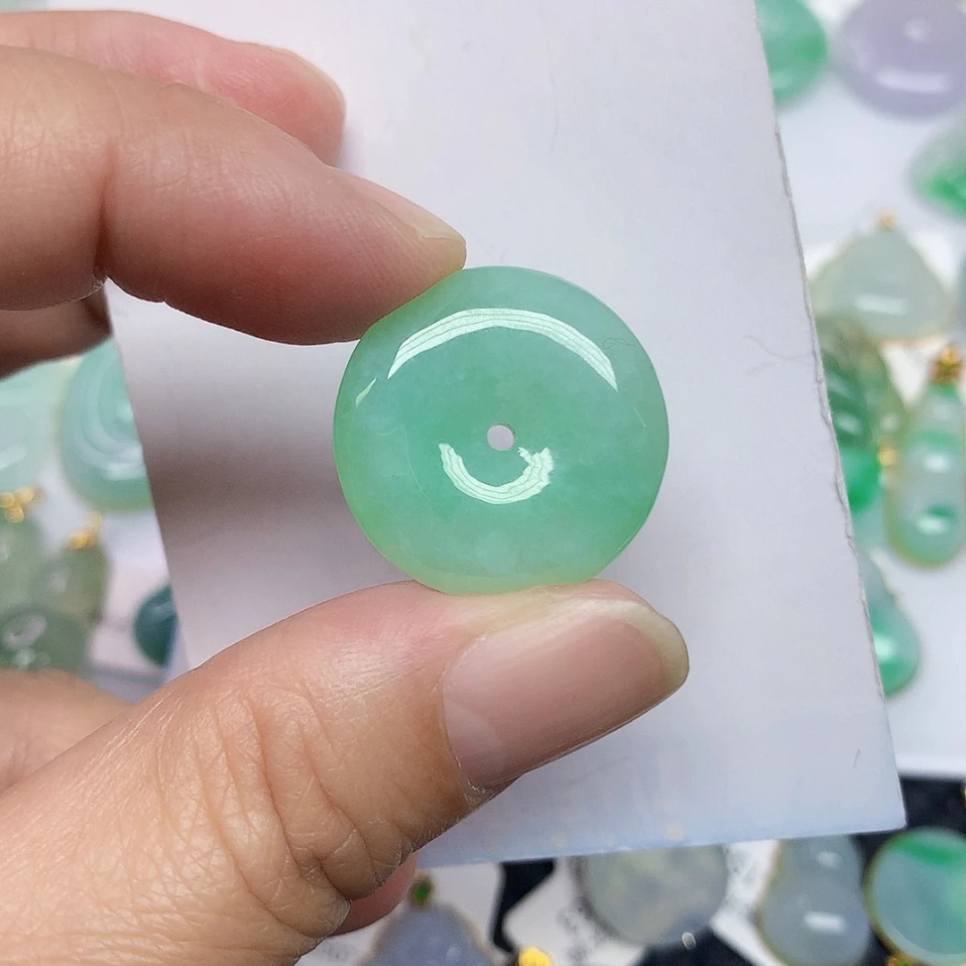 翡翠未镶嵌颈饰256794