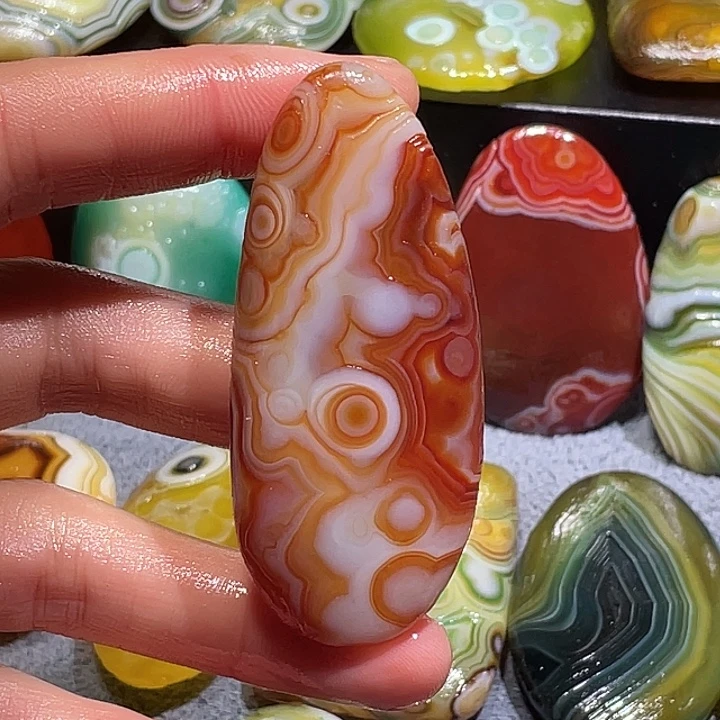 玛瑙/玉髓未镶嵌珠宝奇石