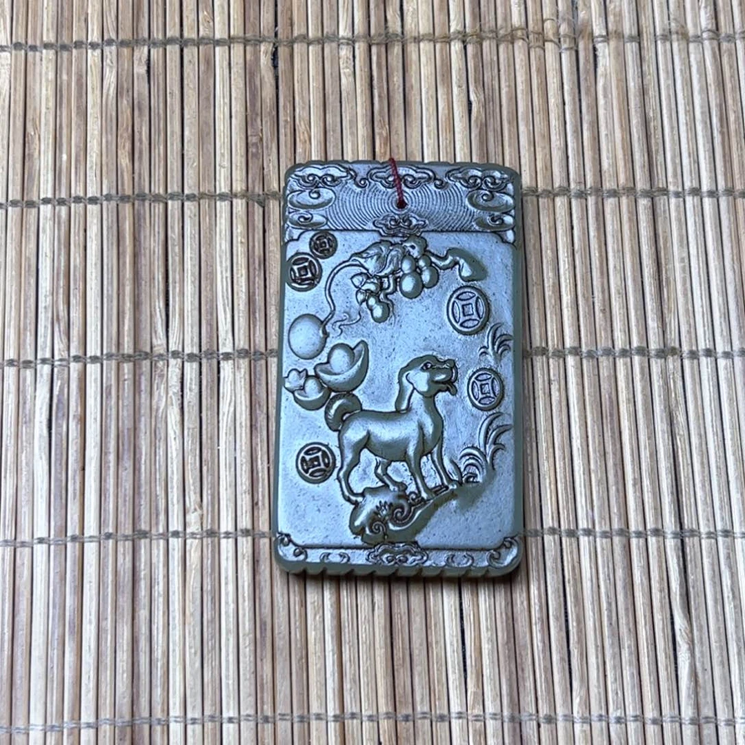 未镶嵌和田玉挂件拥**天