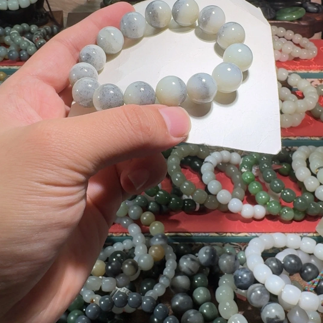 和田玉未镶嵌手链