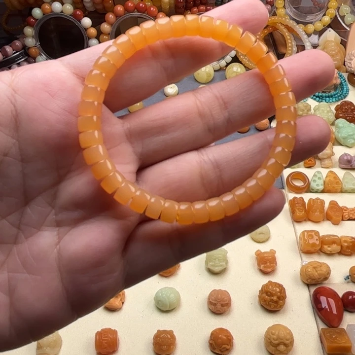 未镶嵌石英质玉（缅黄）珠宝半成品