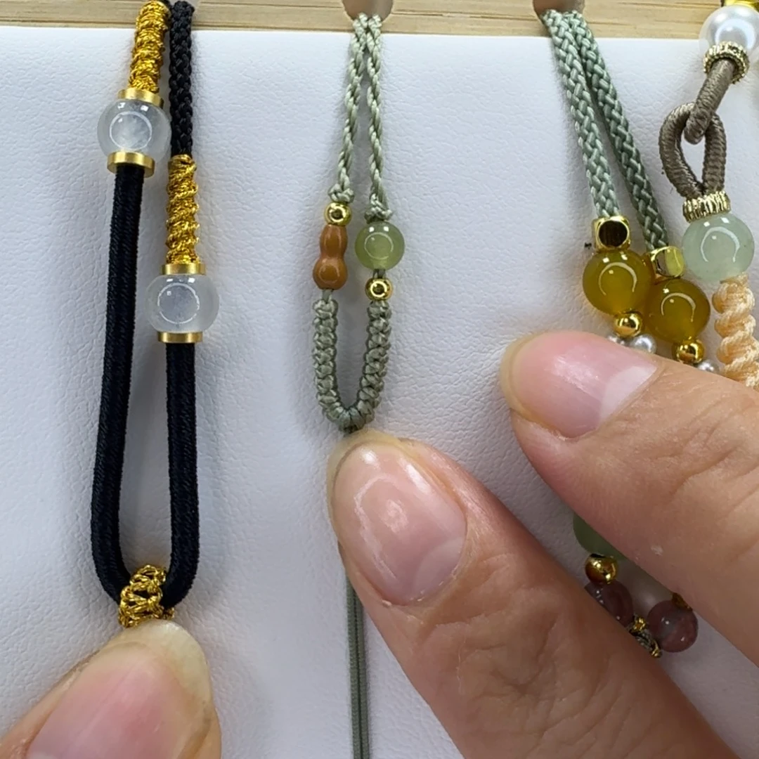 i***y岫玉合金颈饰精美礼品