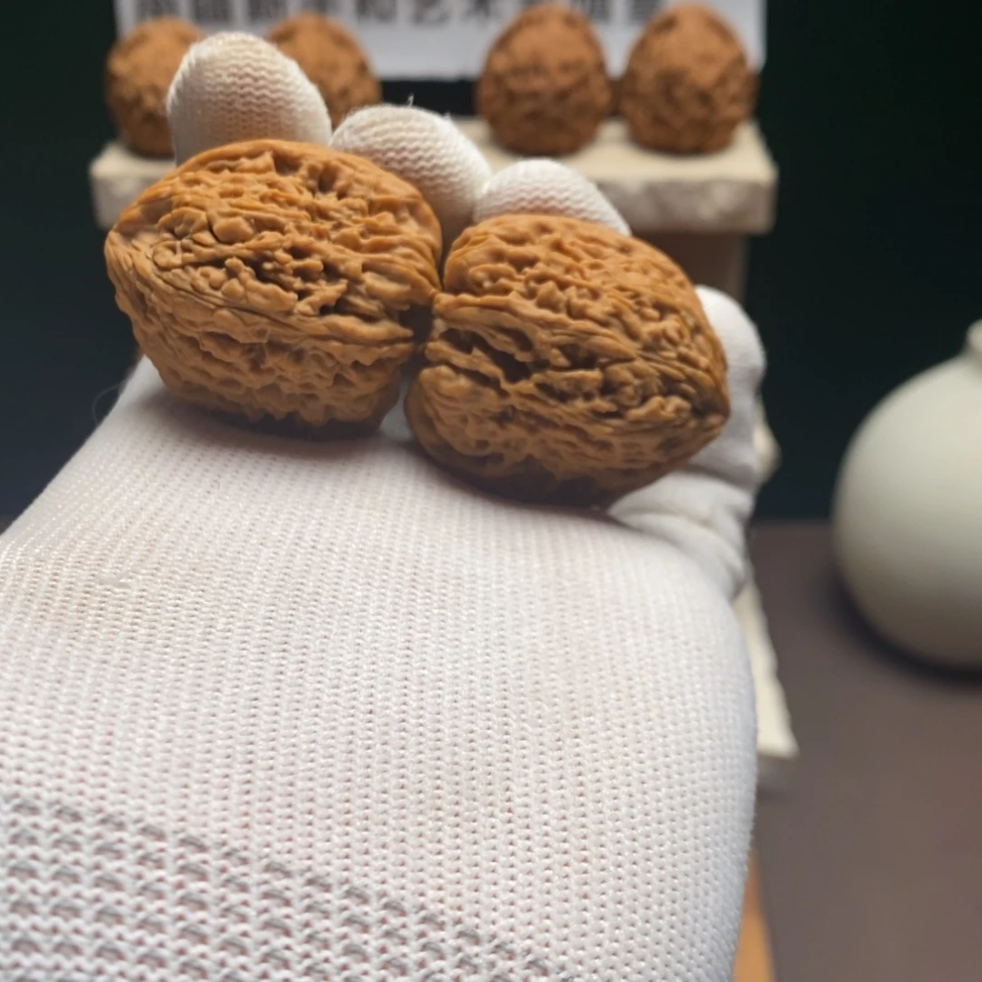 文玩核桃吊坠0009 35拉丝留疤正尖子弹头