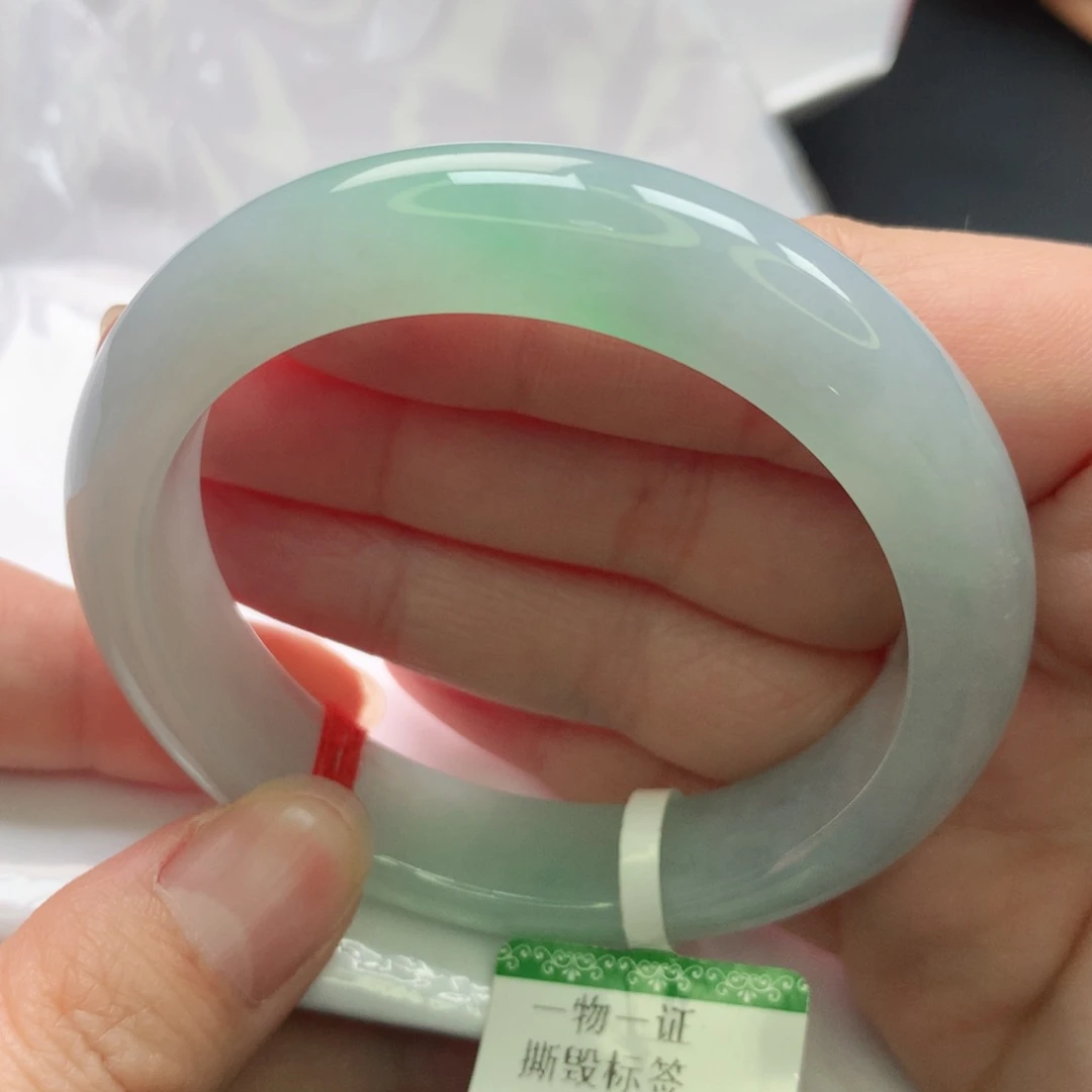 翡翠手镯未镶嵌5152圈