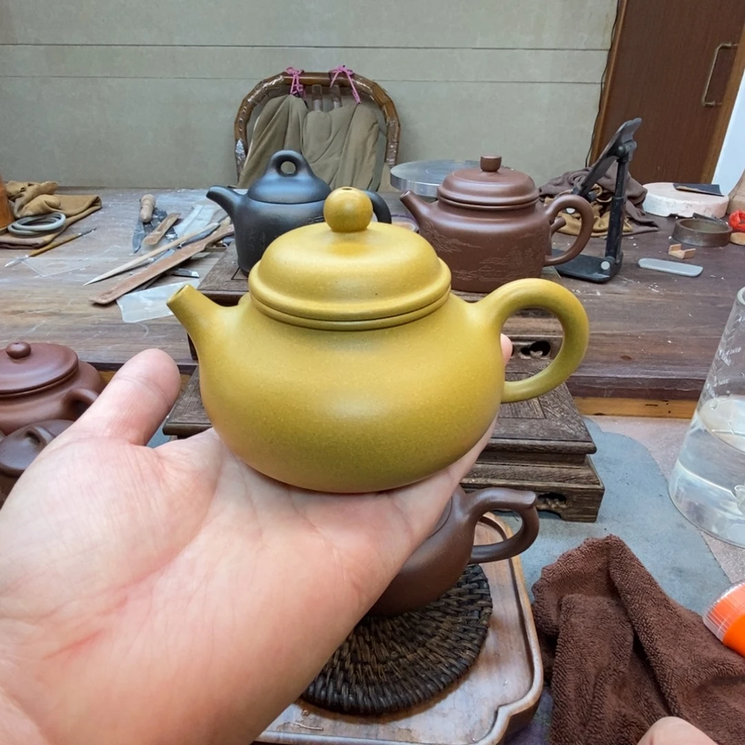紫砂茶壶容天（原矿黄金段泥170cc）