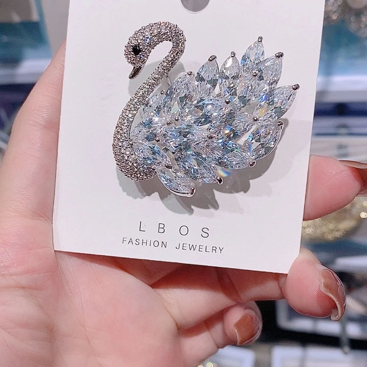 锆石铜合金天鹅胸针 经典款