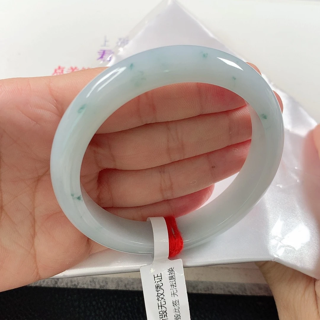 翡翠手镯未镶嵌①⑤⑦