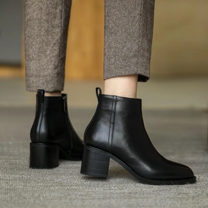 英伦风~Corso Venezia方头短靴女粗跟秋冬新款情侣加绒马丁靴女鞋