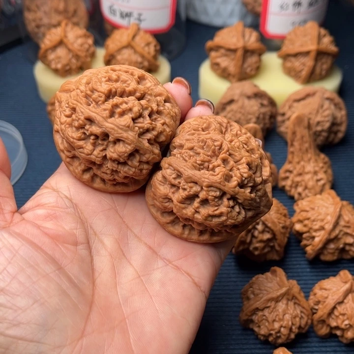 文玩核桃吊坠50粗筋全品