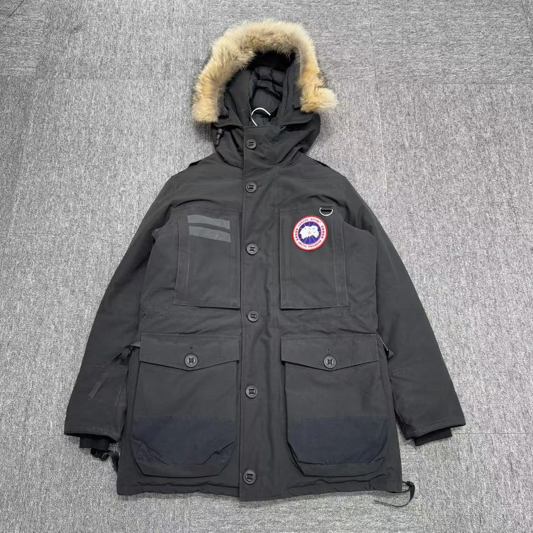 99新 CANADA GOOSE  毛领徽标羽绒服/M码/编码13160 