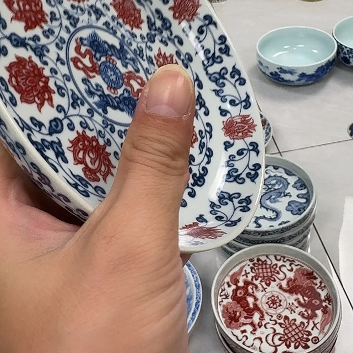 瓷片釉里红缠枝莲大胡乘景德镇