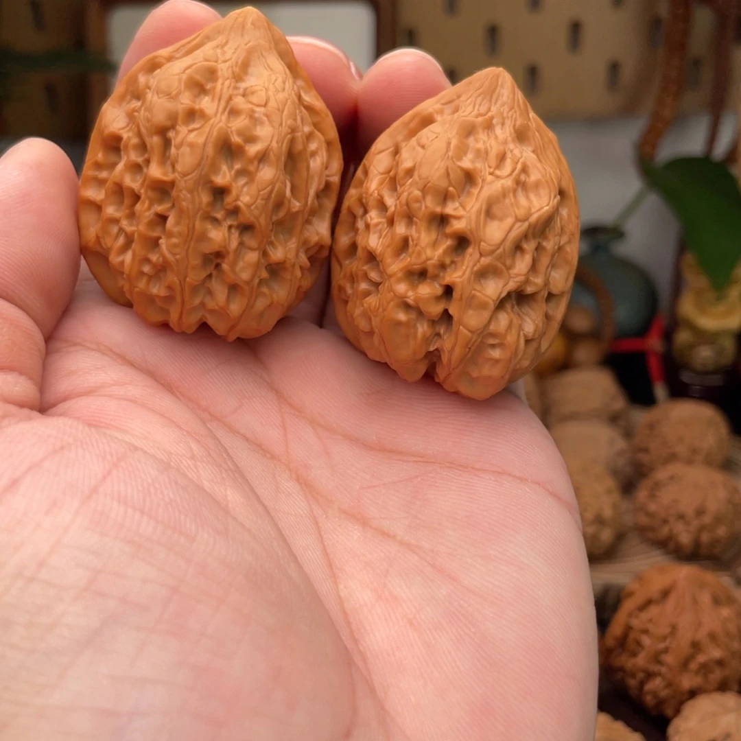 文玩核桃把件野生至尊宝42