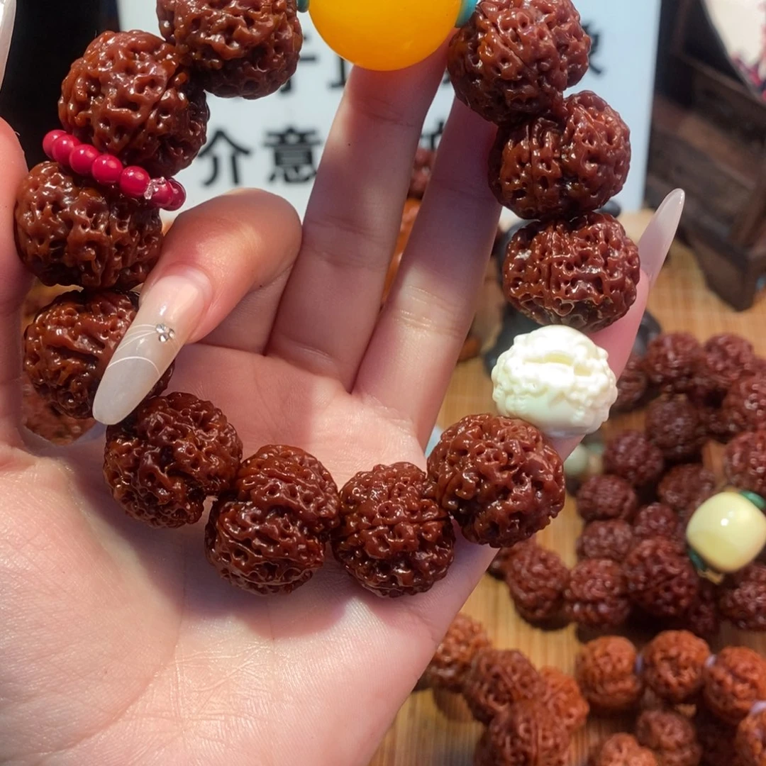 金刚菩提吊坠21225玉白貔貅