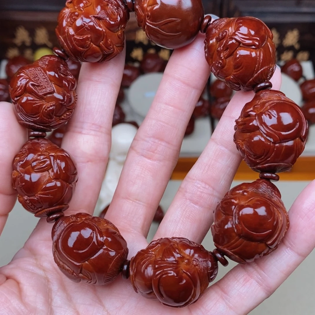 橄榄核吊坠地主财神