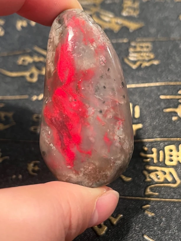 昌化鸡血牛角冻龙腾盛世