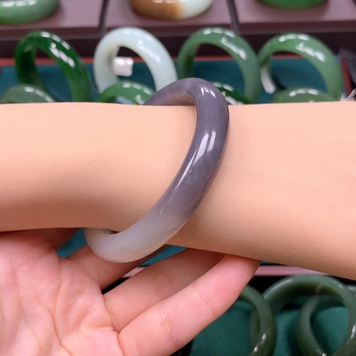 未镶嵌手镯和田玉53.54