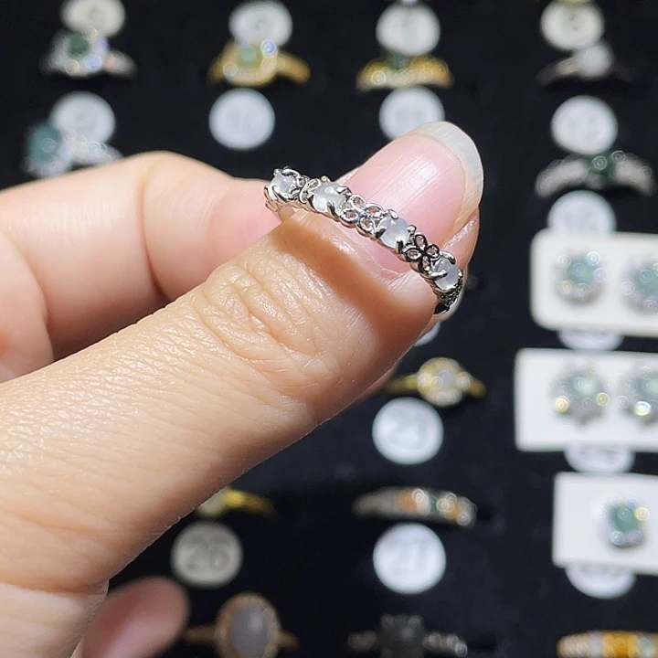 翡翠未镶嵌戒指戒指