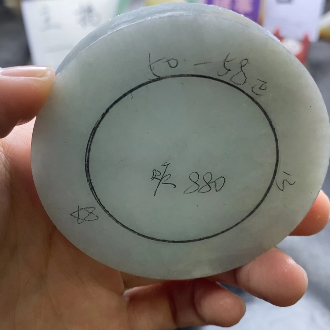 定制翡翠未镶嵌翡翠手镯