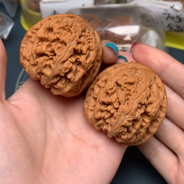 文玩核桃把件47-30492-0