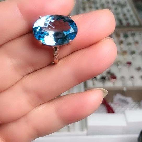 银S925镶嵌托帕石戒指