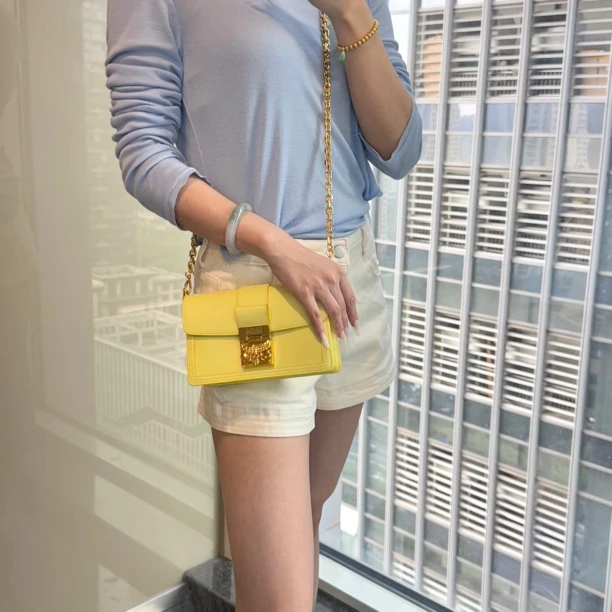 99新 MCM 柠檬黄链条包/8742