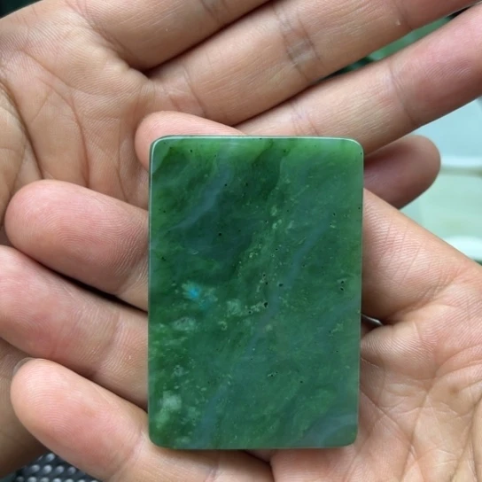 和田玉未镶嵌珠宝半成品