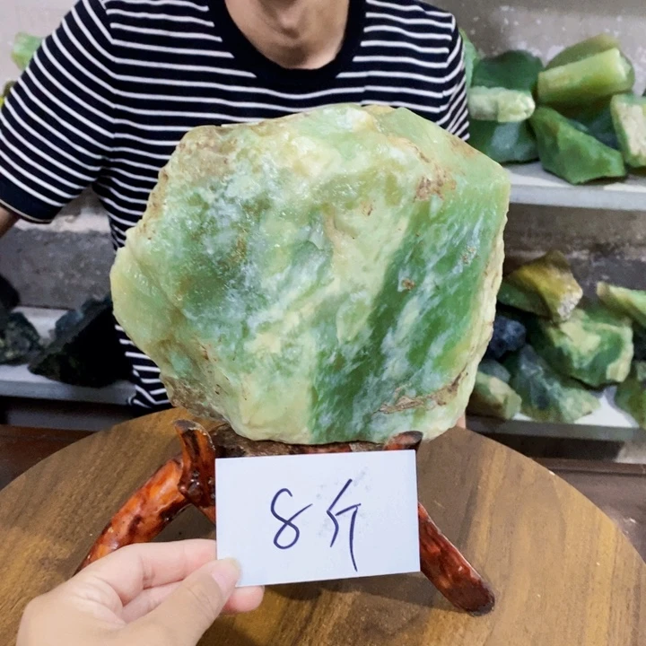 快***人未镶嵌蛇纹石玉原石