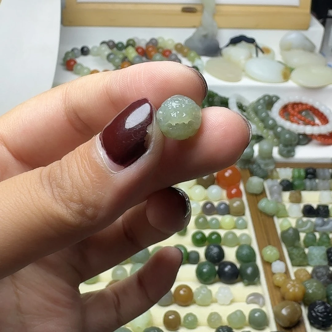 和田玉未镶嵌珠宝半成品大*和田玉新疆且末料貔貅10mm