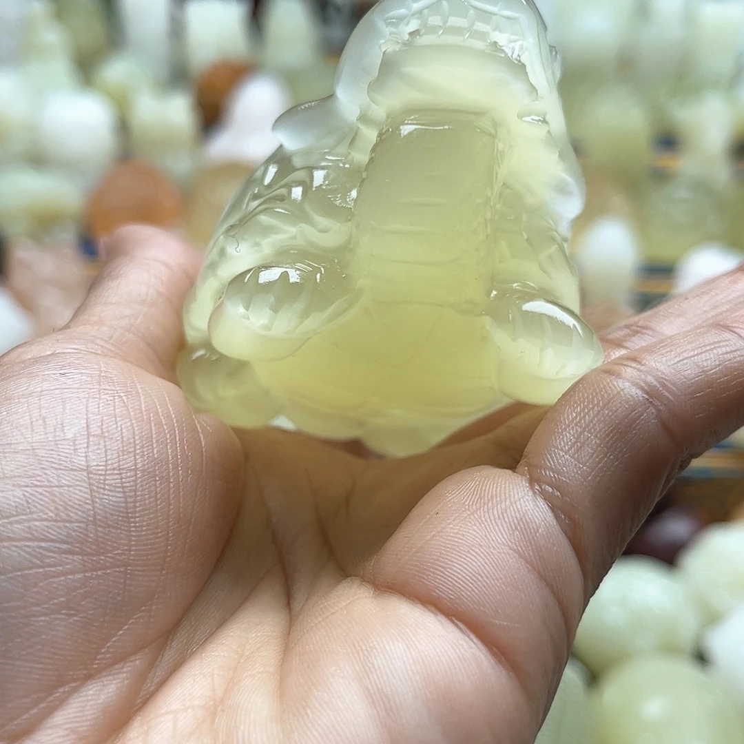 鸿***品新疆昆仑山脉山料