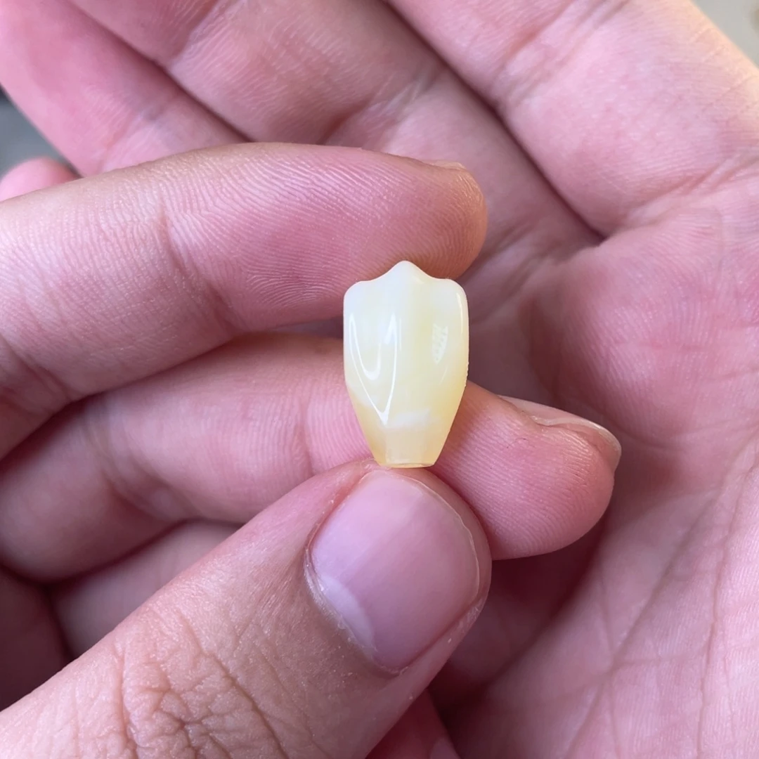 定制琥珀天然琥珀