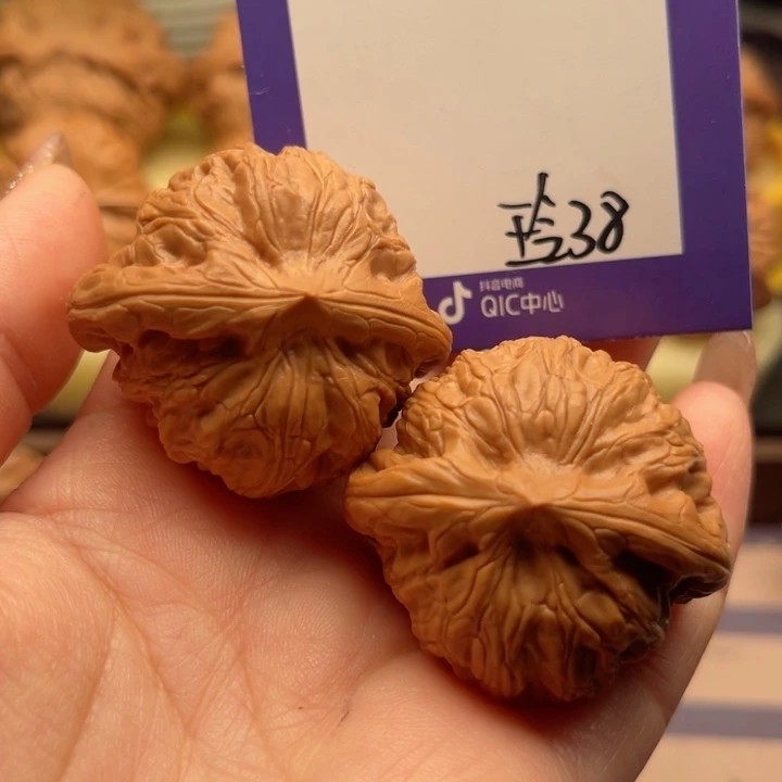 吊坠文玩核桃伴文玩核桃38