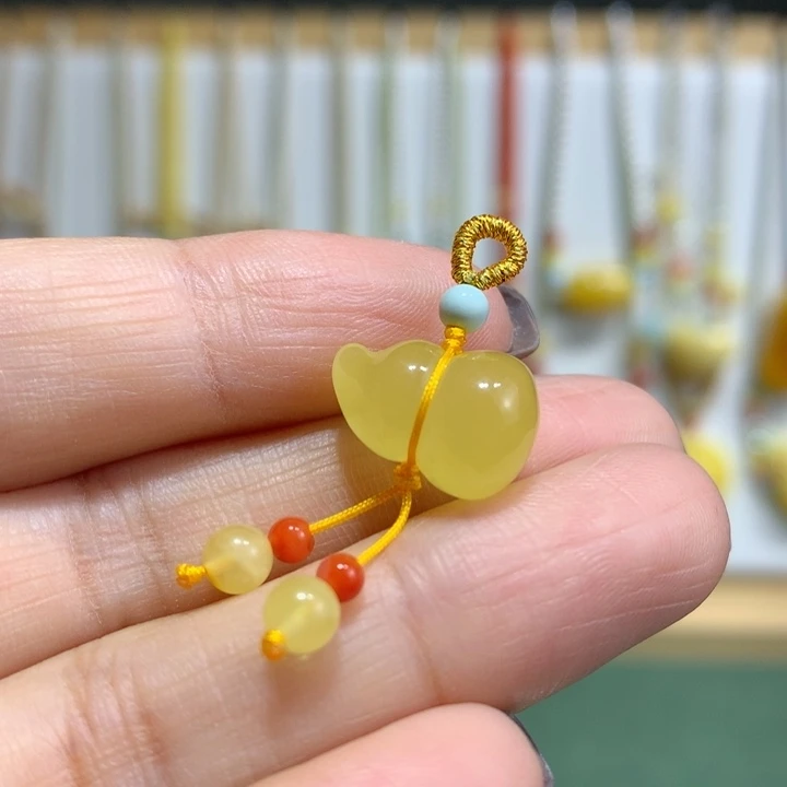蜜蜡未镶嵌裸石多样性发货