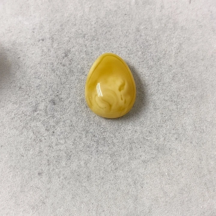 蜜蜡裸石未镶嵌吊坠